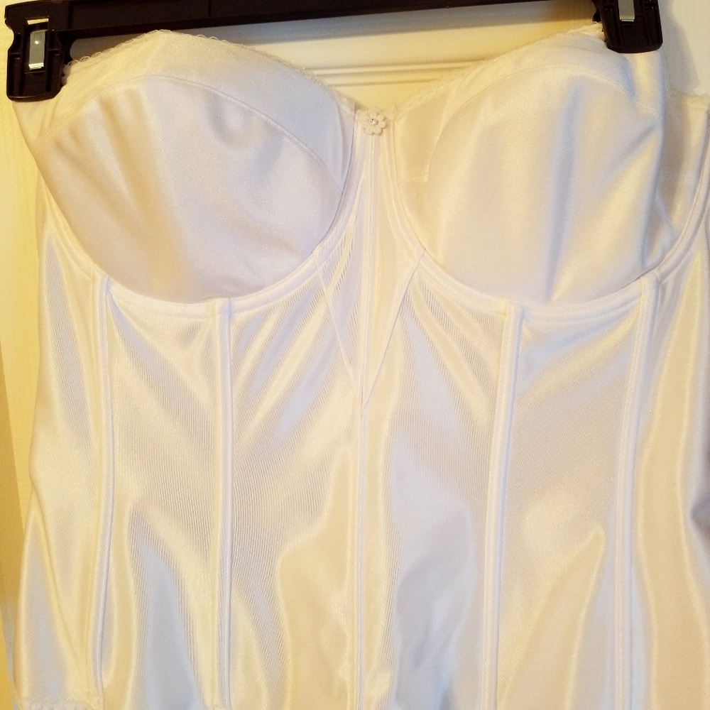 Dominique white satin corset, clip up, underwire, 40D, worn once
